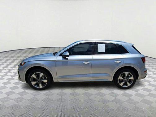 2022 Audi Q5 Premium Plus 40 TFSI quattro S tronic