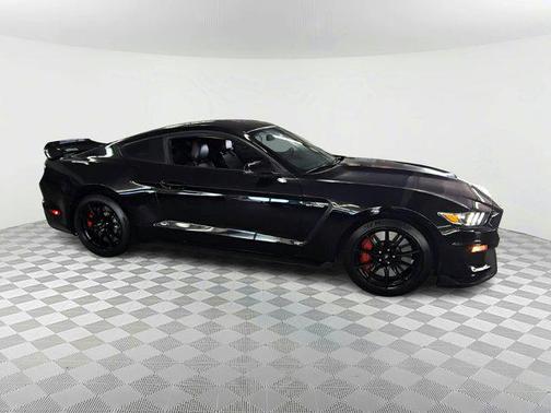 2019 Ford Shelby GT350 Base