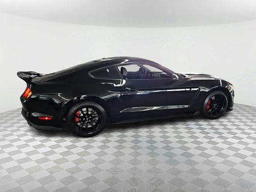 2019 Ford Shelby GT350 Base
