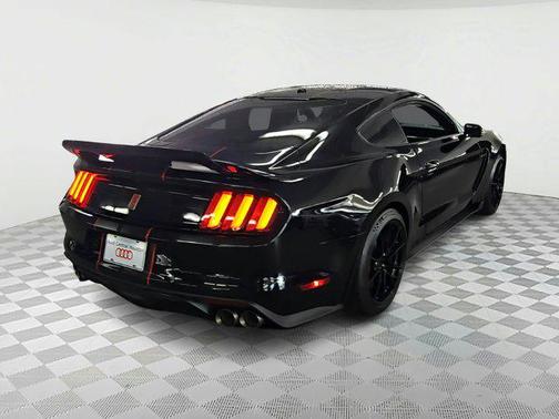2019 Ford Shelby GT350 Base