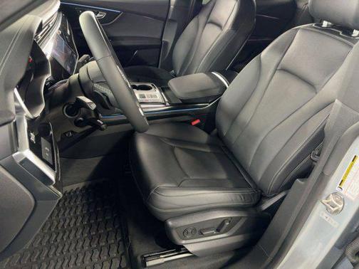 2023 Audi Q8 55 Premium Plus