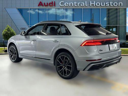 2023 Audi Q8 55 Premium Plus