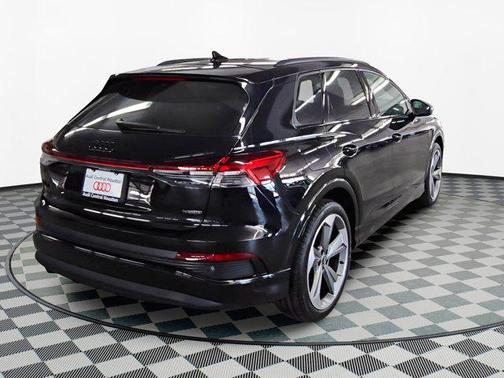 2025 Audi Q4 e-tron Premium Plus 55 quattro