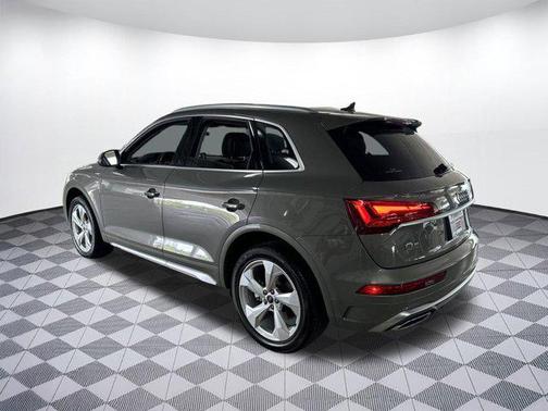 2025 Audi Q5 45 S line Premium Plus