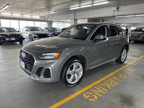 2025 Audi Q5 45 S line Premium Plus