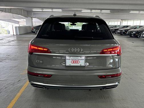 2025 Audi Q5 45 S line Premium Plus