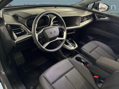 2024 Audi Q4 e-tron Premium 55 quattro
