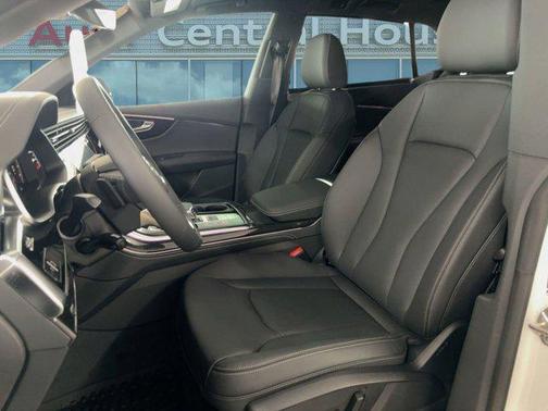 2026 Audi Q8 55 Premium Plus
