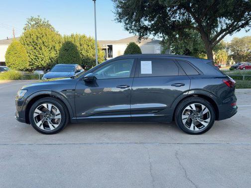 2021 Audi e-tron Premium