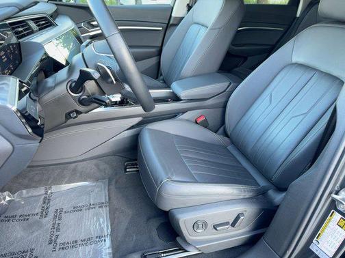 2021 Audi e-tron Premium