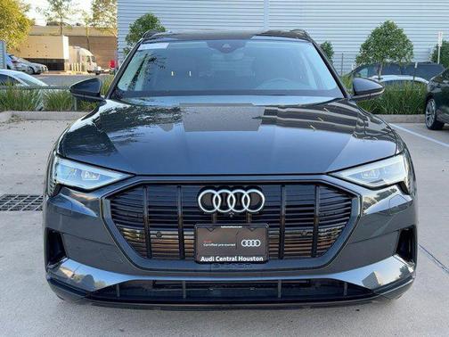 2021 Audi e-tron Premium