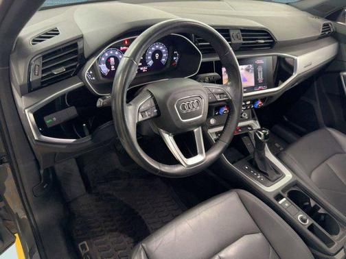 2020 Audi Q3 45 S line Premium