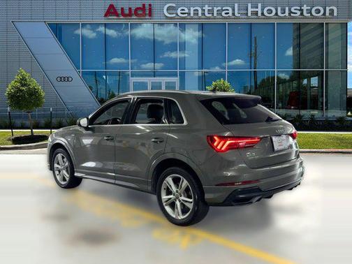 2020 Audi Q3 45 S line Premium