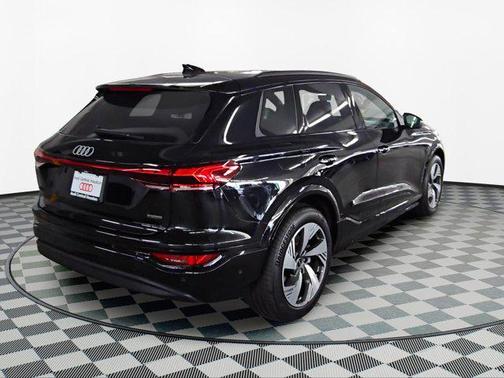 2025 Audi Q6 e-tron Prestige quattro