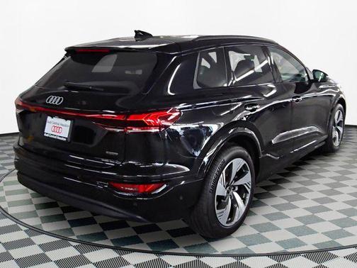 2025 Audi Q6 e-tron Prestige quattro