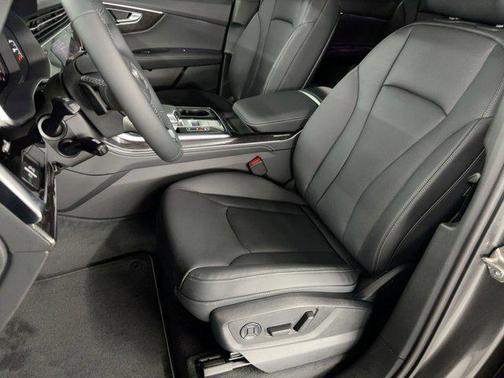 2026 Audi Q7 55 Premium Plus
