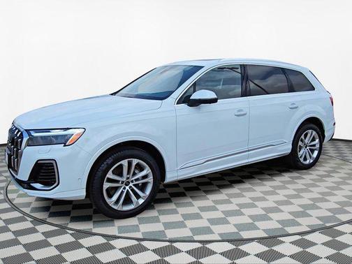 2025 Audi Q7 55 Premium Plus