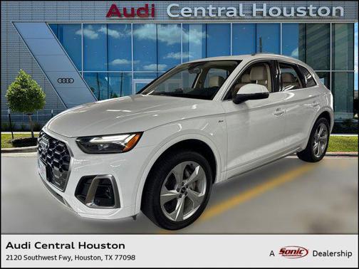 2022 Audi Q5 45 S line Premium Plus