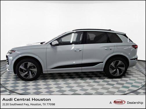 2025 Audi Q6 e-tron Premium Plus quattro