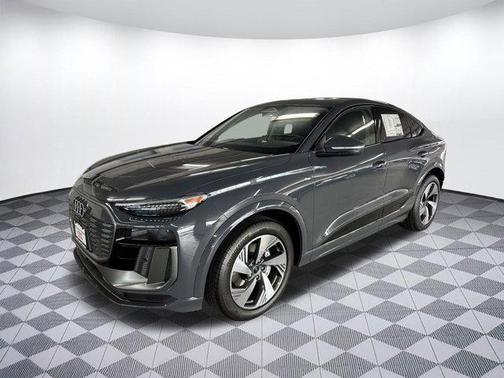 2025 Audi Q6 e-tron Prestige