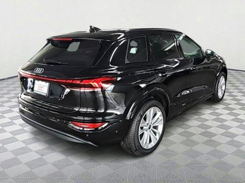 2025 Audi Q6 e-tron Premium