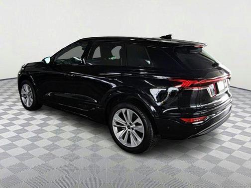 2025 Audi Q6 e-tron Premium