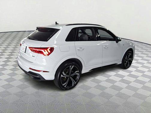 2024 Audi Q3 45 S line Premium Plus