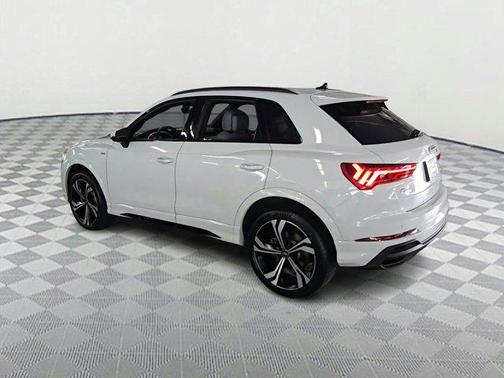 2024 Audi Q3 45 S line Premium Plus