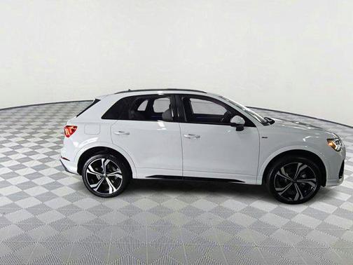 2024 Audi Q3 45 S line Premium Plus