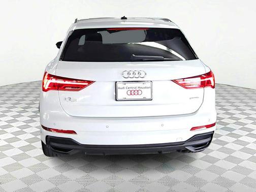 2024 Audi Q3 45 S line Premium Plus