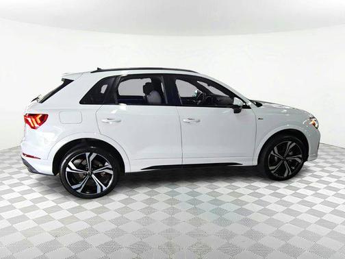 2024 Audi Q3 45 S line Premium Plus