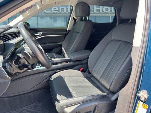 2021 Audi e-tron Premium