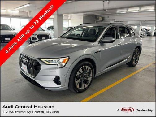 2022 Audi e-tron Premium