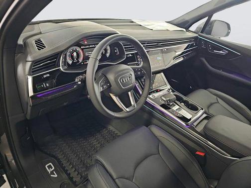 2025 Audi Q7 55 Prestige