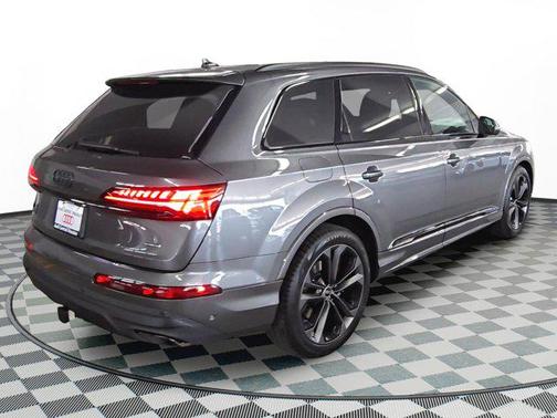 2025 Audi Q7 55 Prestige