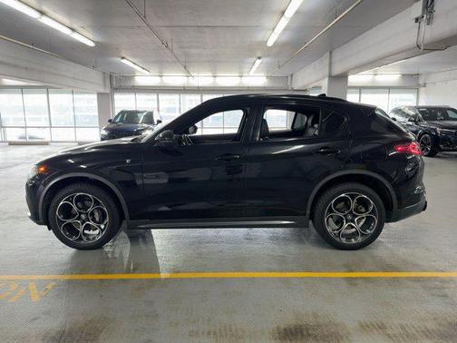 2024 Alfa Romeo Stelvio Ti