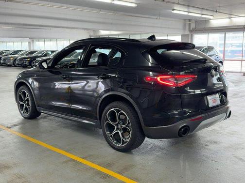 2024 Alfa Romeo Stelvio Ti