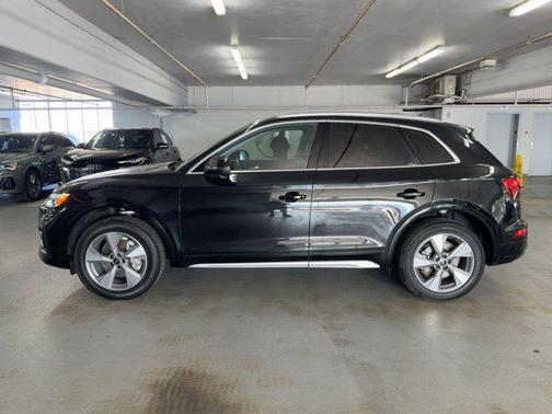 2023 Audi Q5 40 Premium