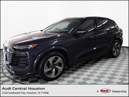 2025 Audi Q6 e-tron Prestige quattro