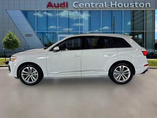 2025 Audi Q7 55 Prestige