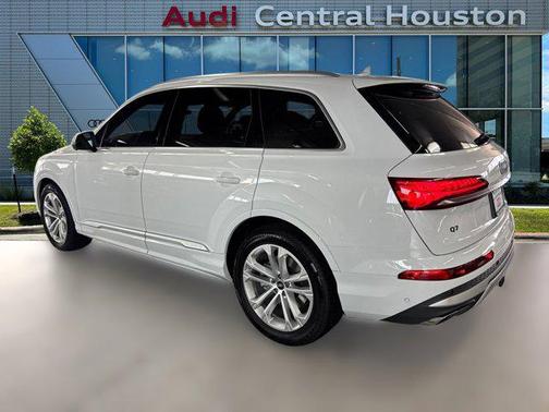 2025 Audi Q7 55 Prestige