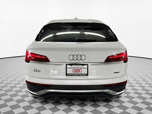 2025 Audi Q5 45 S line Premium