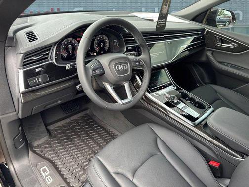 2025 Audi Q8 55 Premium Plus