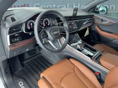 2025 Audi Q8 55 Prestige