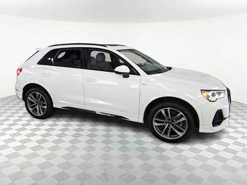 2024 Audi Q3 45 S line Premium Plus