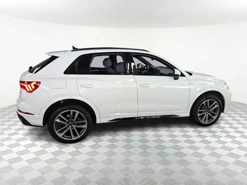 2024 Audi Q3 45 S line Premium Plus