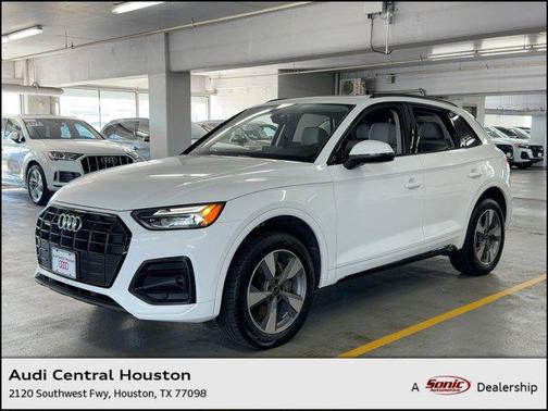 2025 Audi Q5 40 Premium