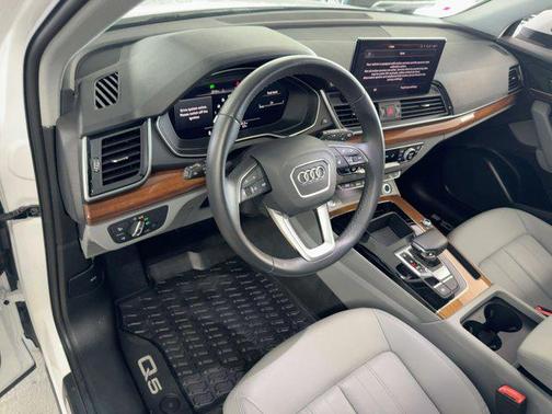 2025 Audi Q5 40 Premium