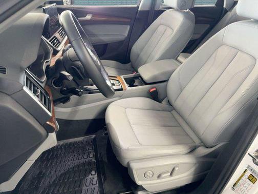 2025 Audi Q5 40 Premium