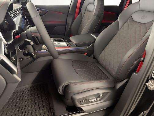 Mythos Black Metallic 2026 Audi Q7 55 Prestige